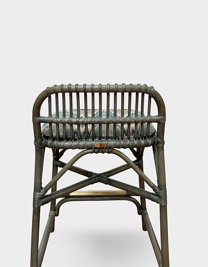 wild stool_sage_back_700900(0)